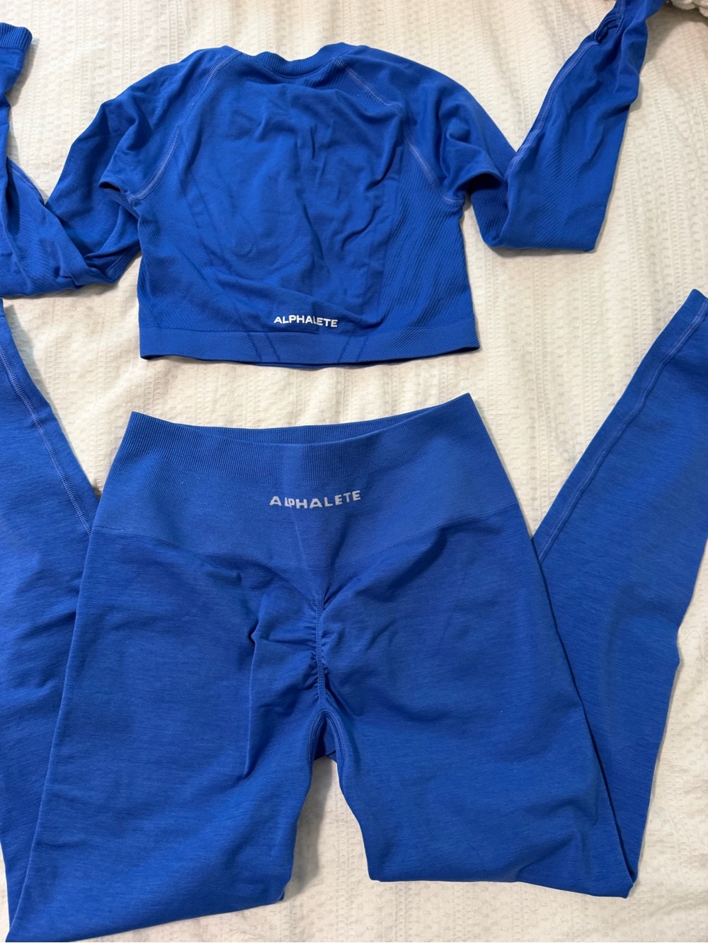Alphalete set, top small, leggings medium